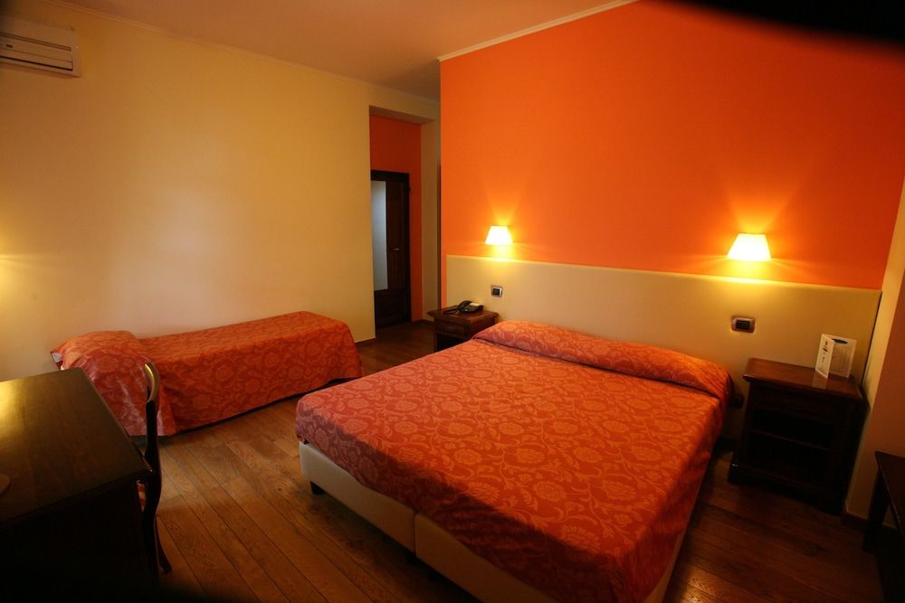 Hotel Medici Triple Room