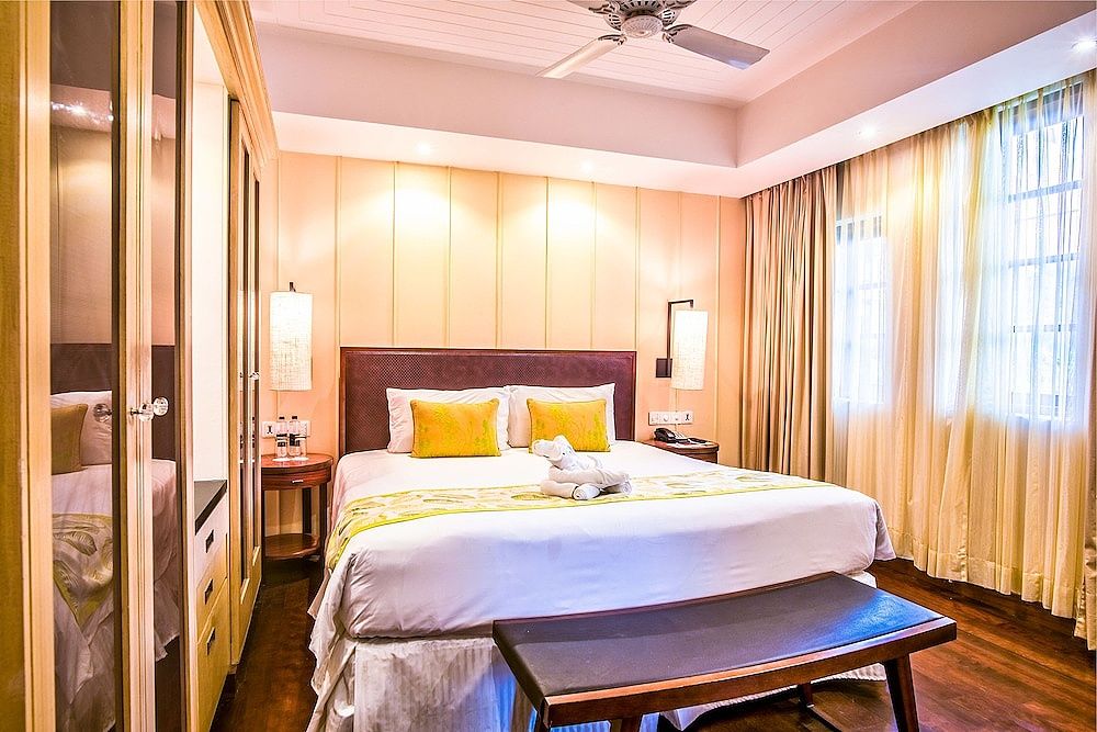 Caravela Beach Resort, Varca Goa Deluxe Suite