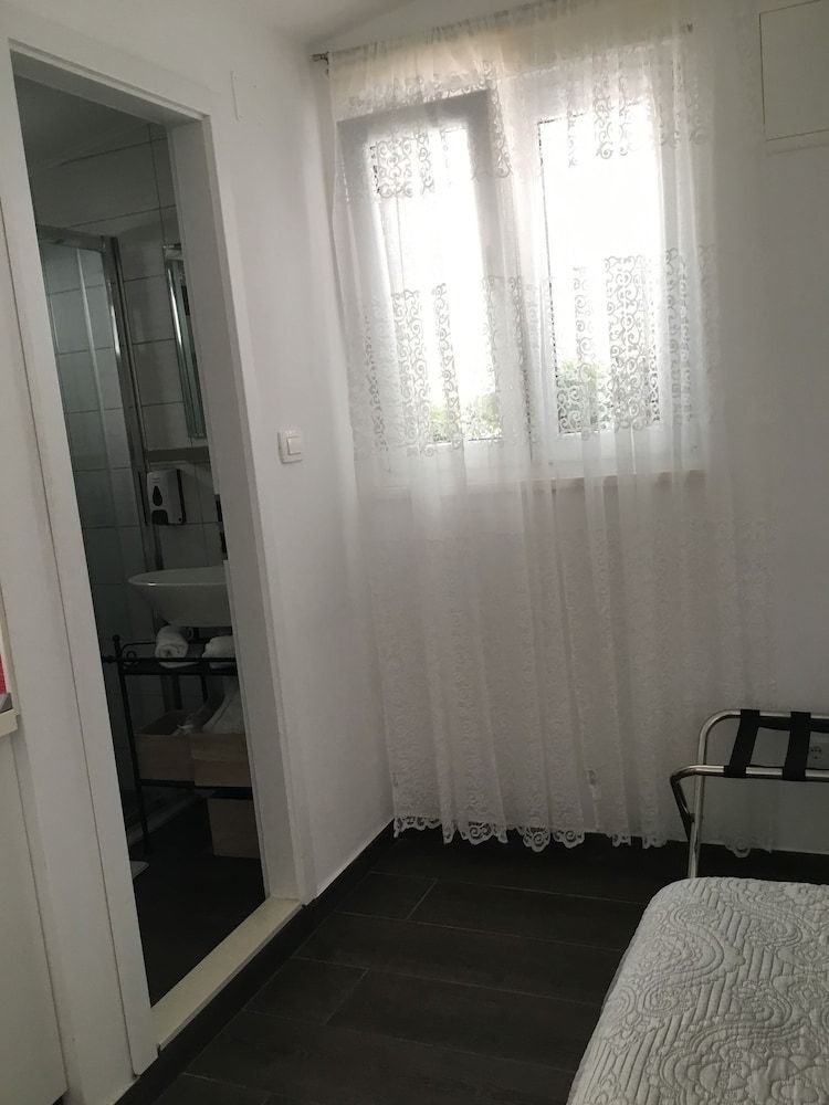 Cool Place Cute Cottage with Terrace 10