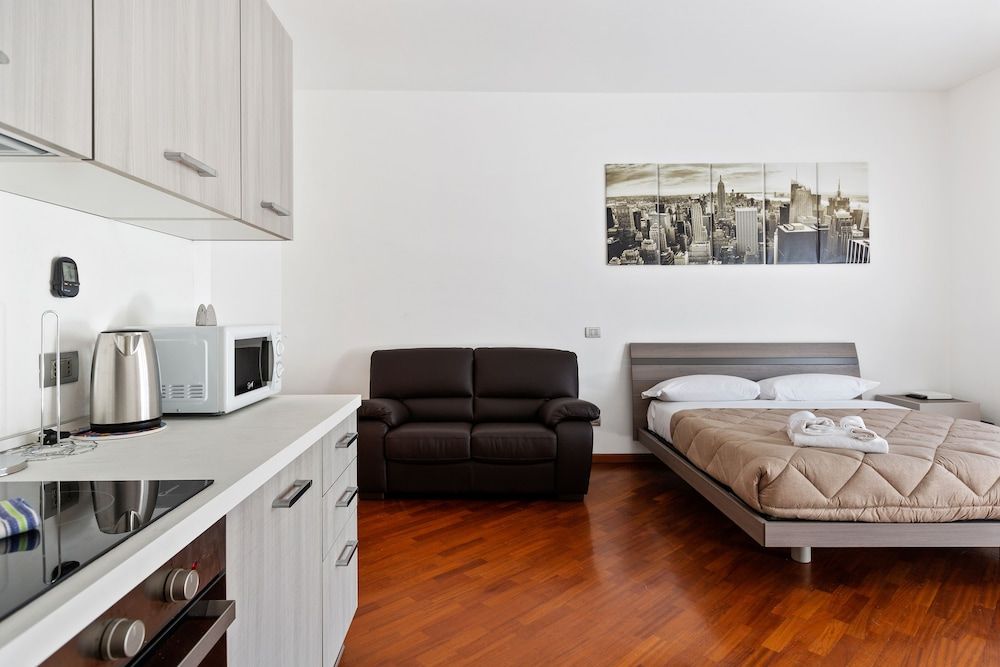 undefined Bartolini 3