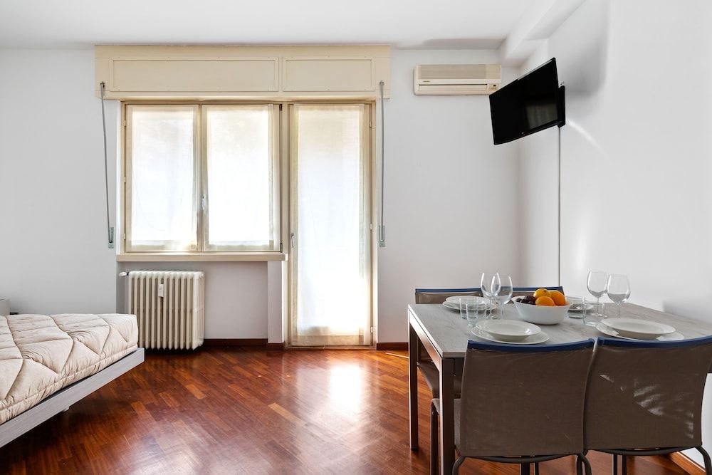 undefined Bartolini 9