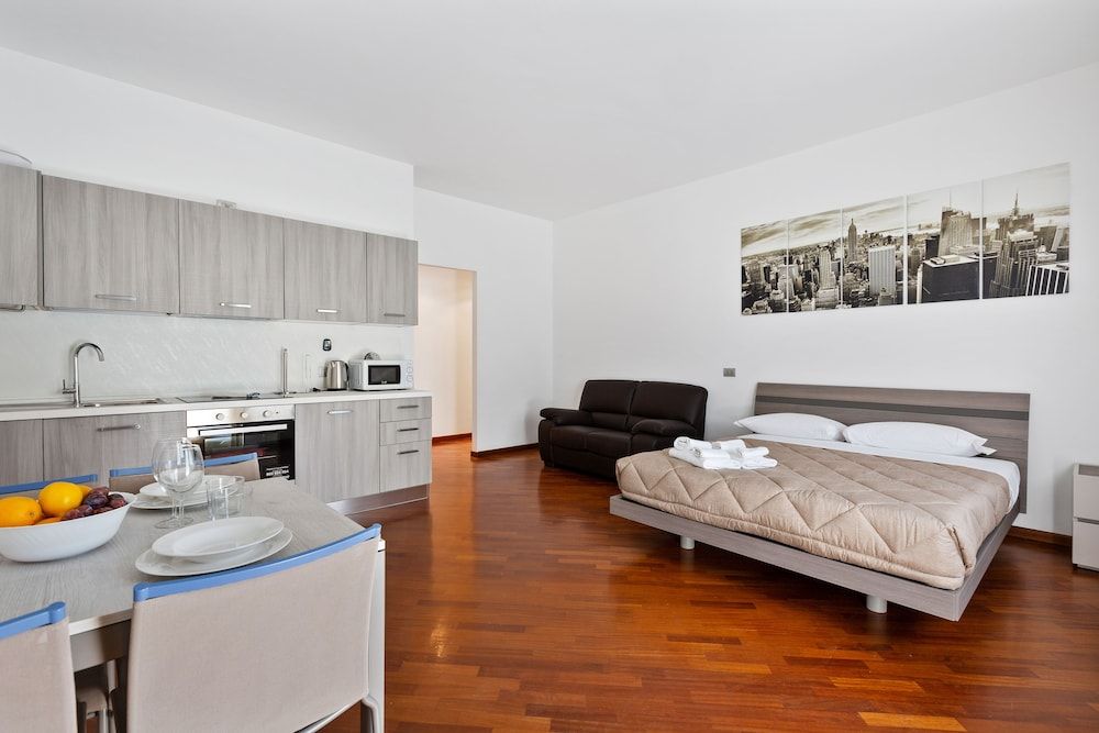 undefined Bartolini 7