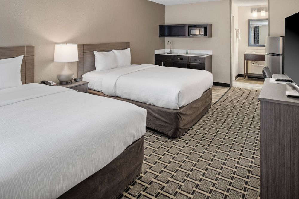 Suite, 2 Queen Beds, Non Smoking (Efficiency)