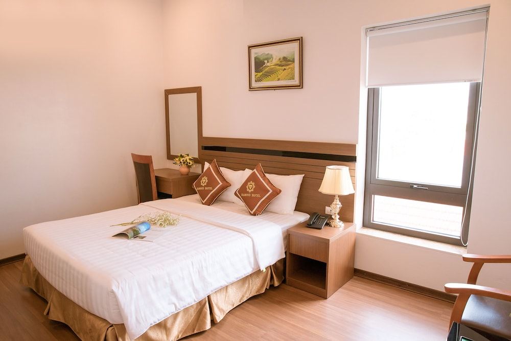 undefined Diamond Hotel 5