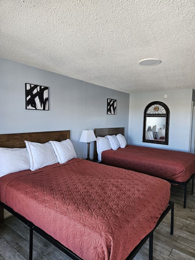 Motel 9 Comfort Double Room 3