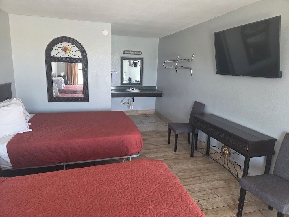 Motel 9 Comfort Double Room 13