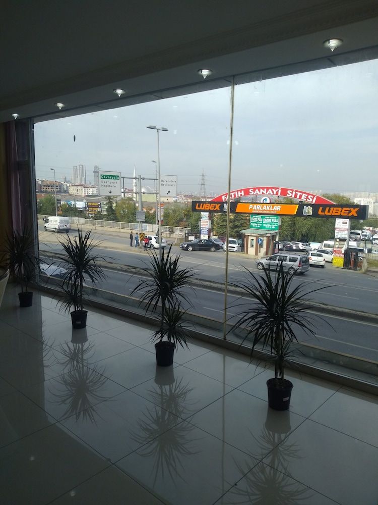 undefined Merii Otel