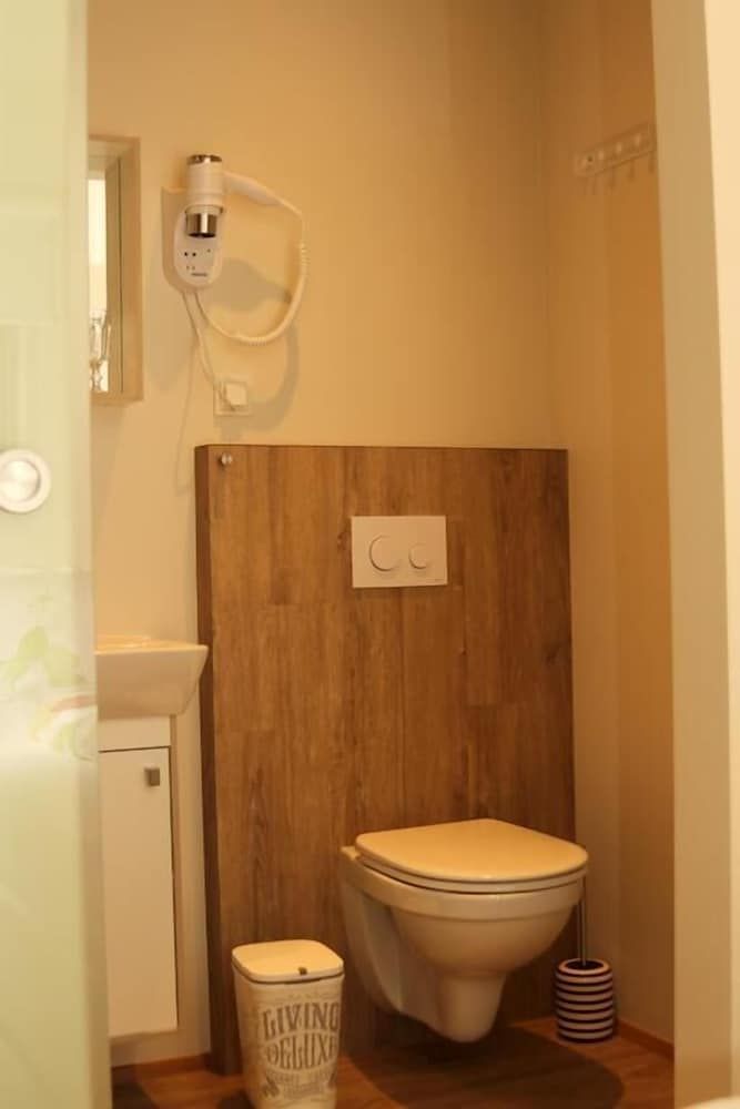 1A Guesthouse Double or Twin Room, Private Bathroom 10