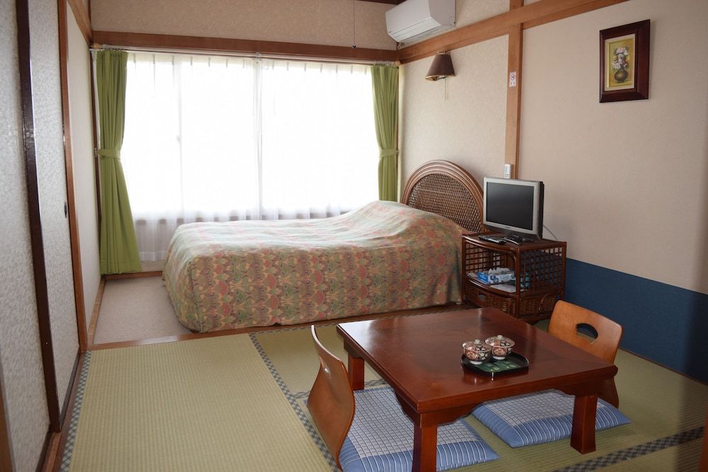 Family Room (Japanese Western)