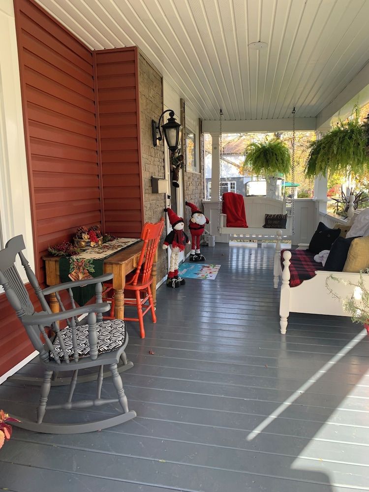 The York House Deluxe Double Room 3