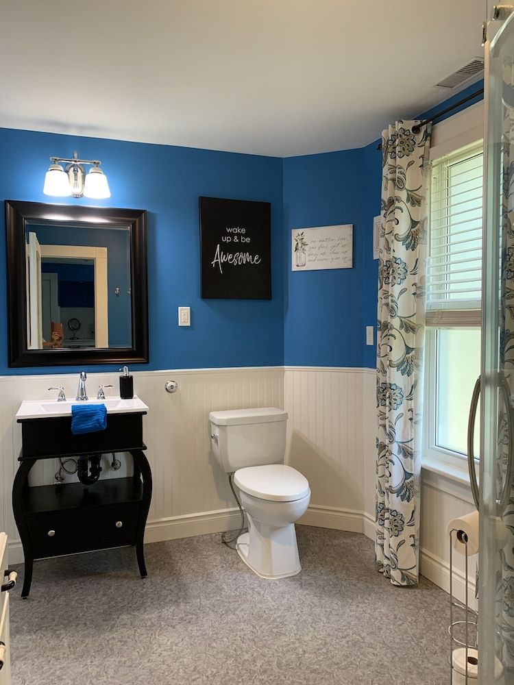 The York House Deluxe Double Room 4