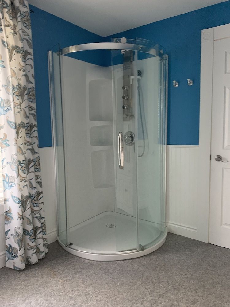 The York House Deluxe Double Room 5