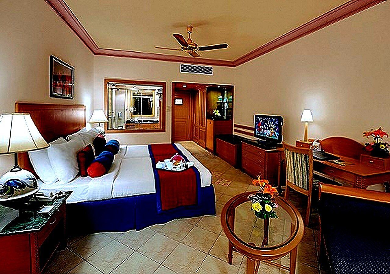 Superior Suite with Executive Lounge Access
