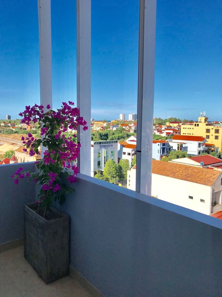 Windy Hotel Quang Binh Panoramic Room, Balcony, City View 2