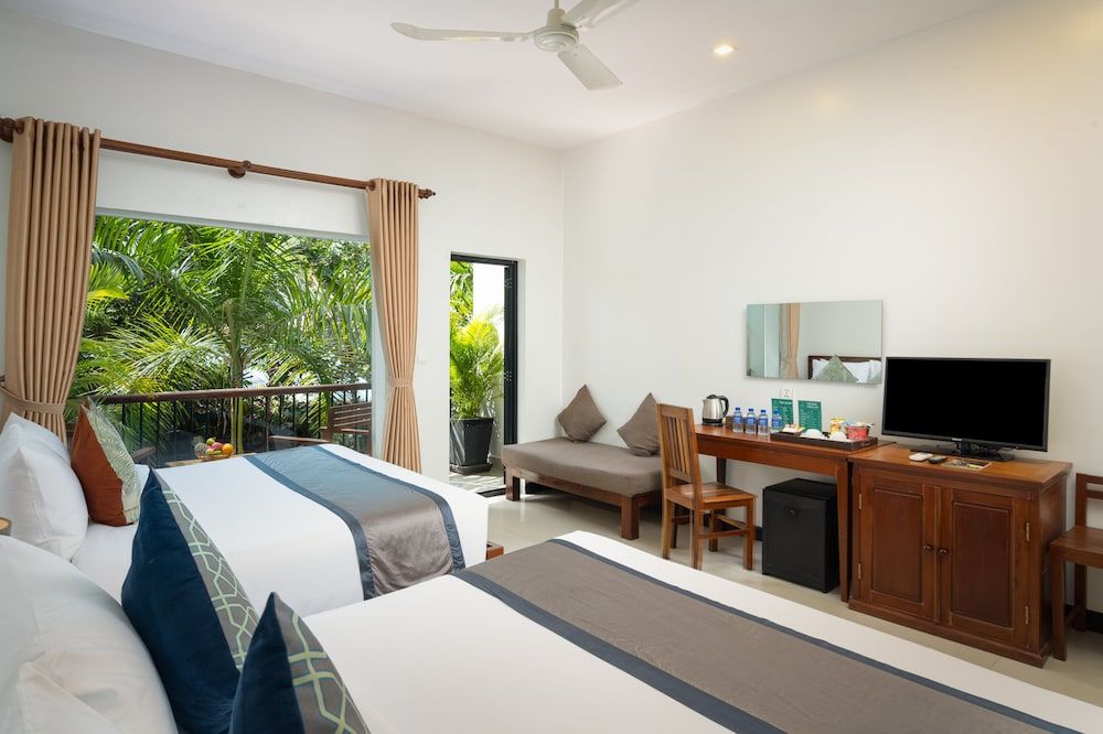 Double Twin Room, Pool View
