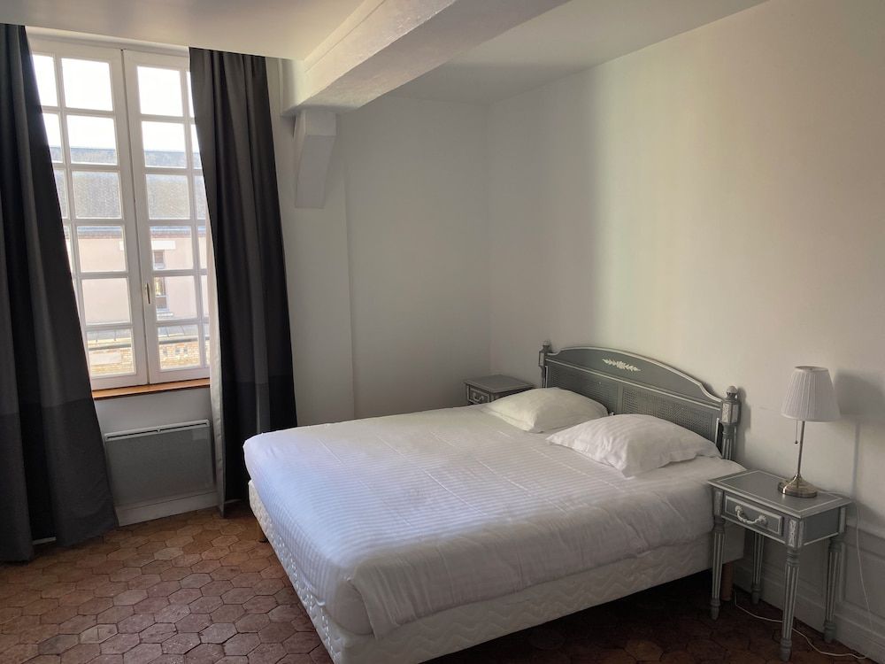 Apartment (Les Sœurs)