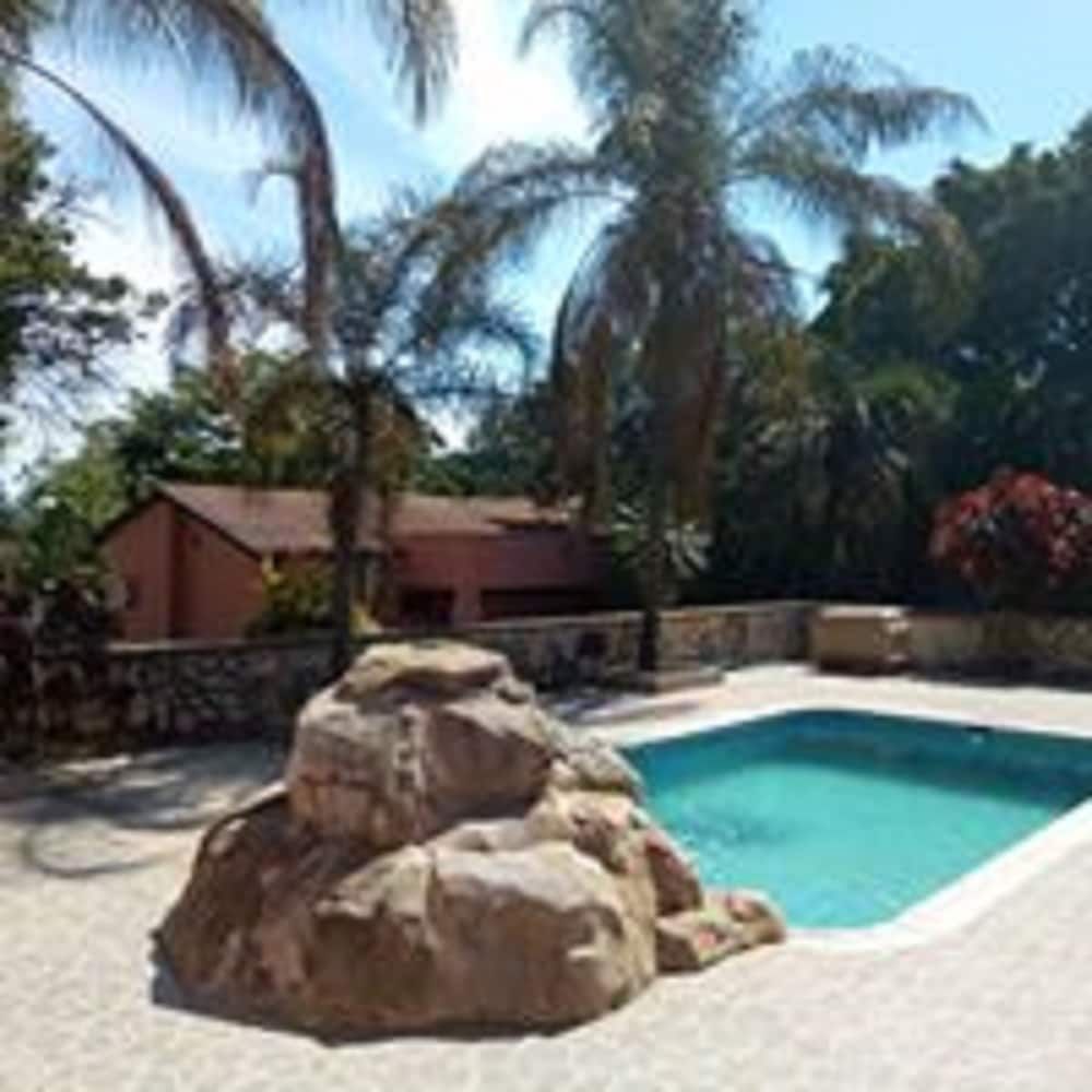 undefined Zenith  lodge 7