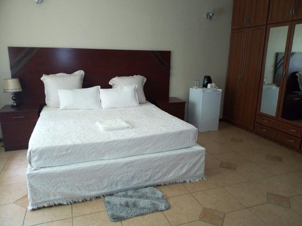 undefined Zenith  lodge 2