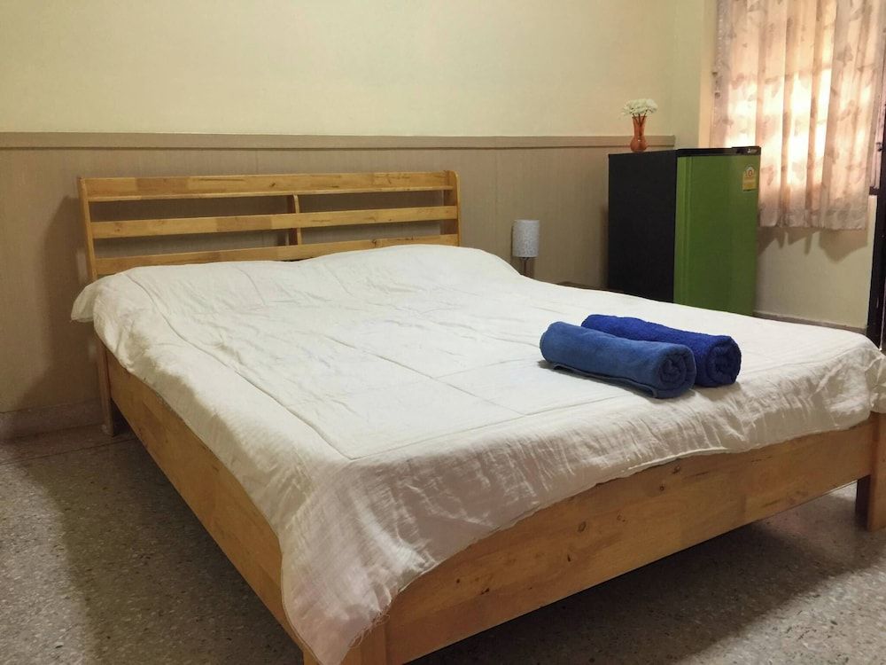 Sataya Apartment Standard Double Room