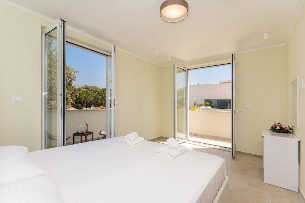 undefined Apartman Sensation 4