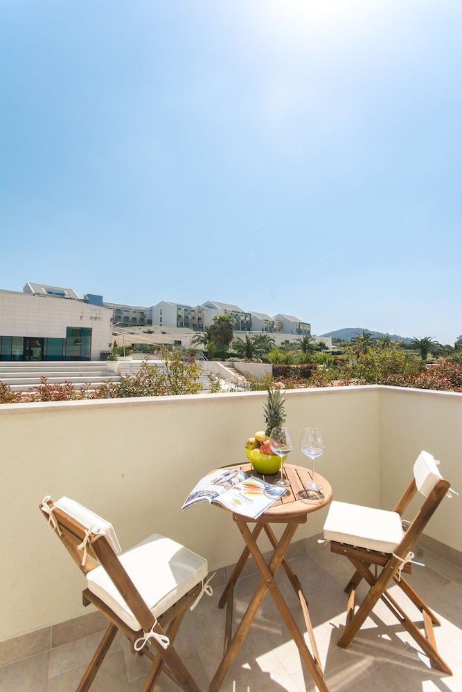 undefined Apartman Sensation 10