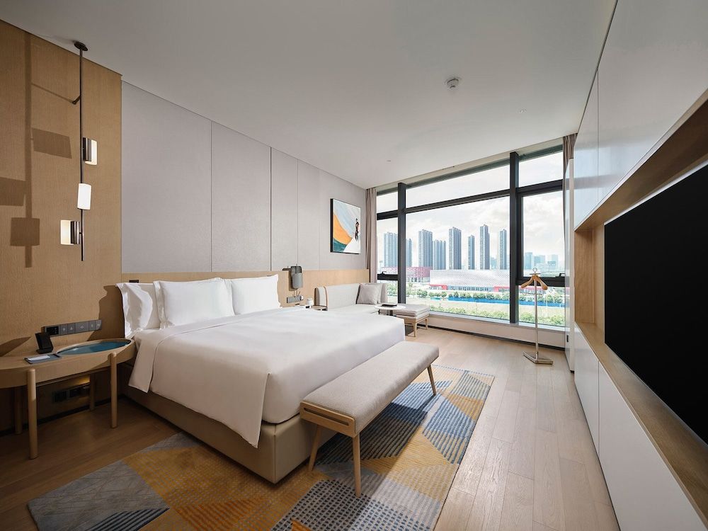 Suite, 1 Bedroom (Football Stadium View)