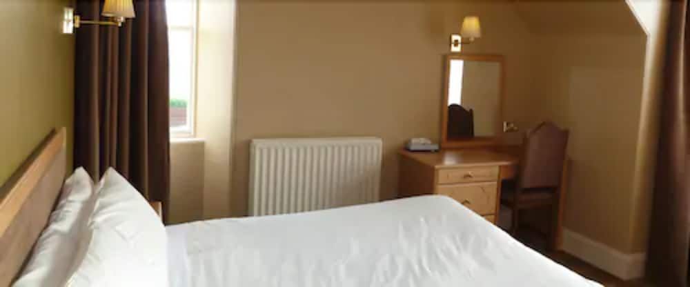 Kilmarnock Arms Hotel Standard Twin Room, Garden View 5