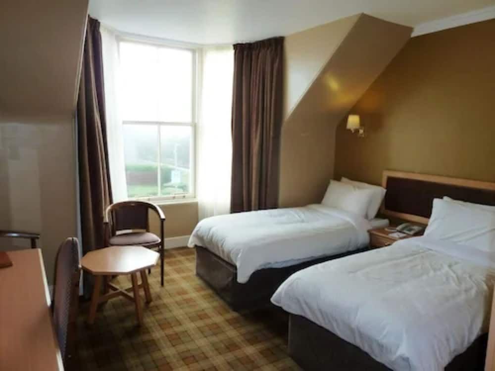 Kilmarnock Arms Hotel Standard Twin Room, Garden View 2
