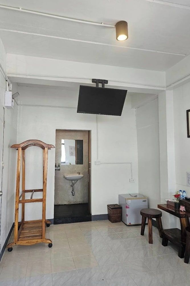 Remember @ Phuket Town Triple Room 9