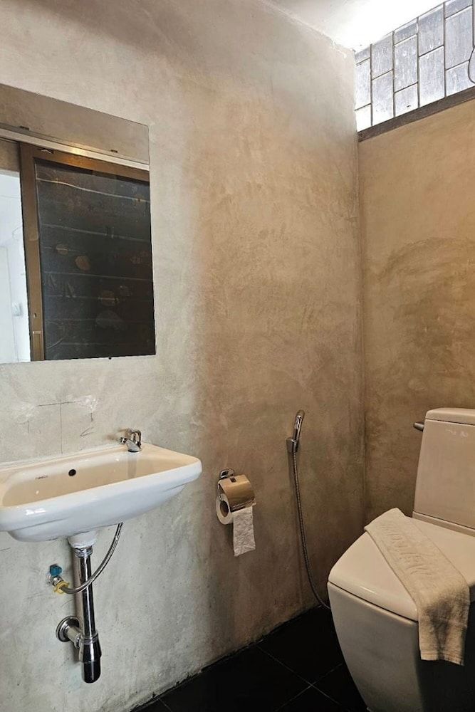 Remember @ Phuket Town Triple Room 8