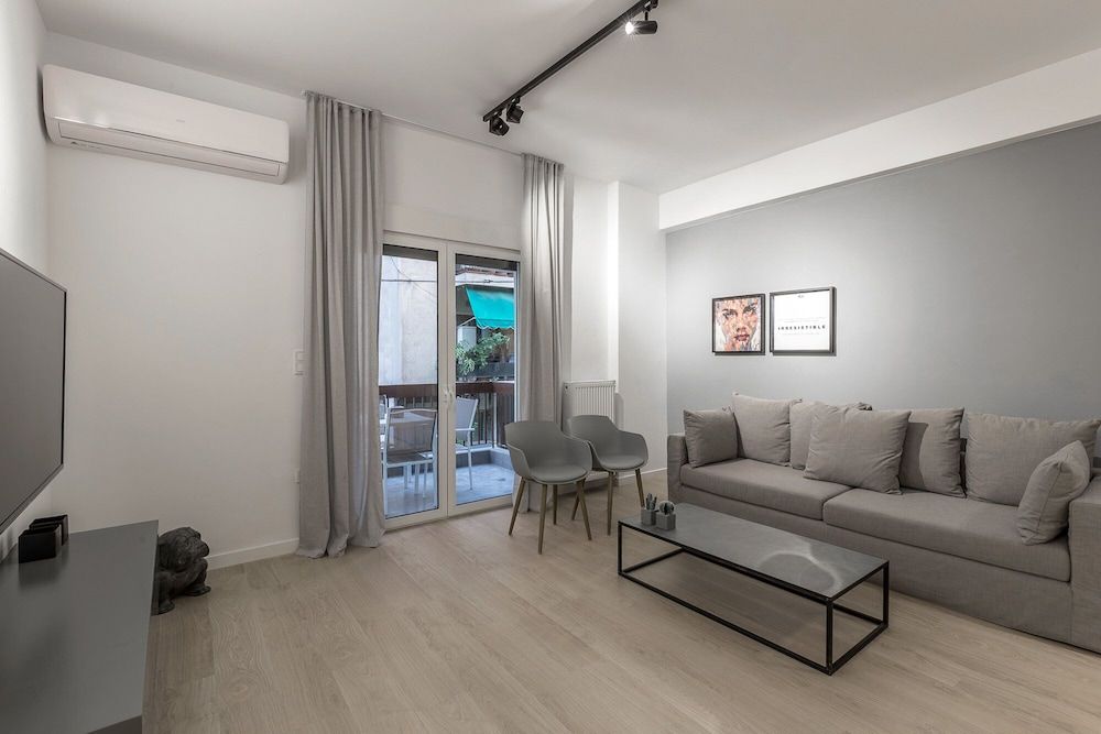 undefined Pangrati Grove Apartment 4