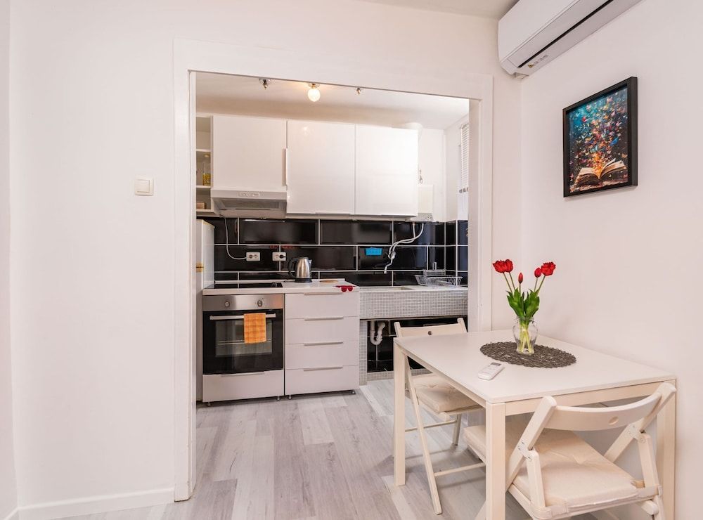 undefined Apartment Butterfly 2