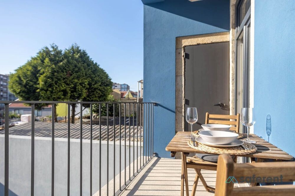 undefined Bonja1 Light-filled Apartment w/ Balcony +AC 9