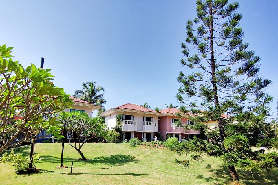 undefined Coconut Grove Beach Resorts 9
