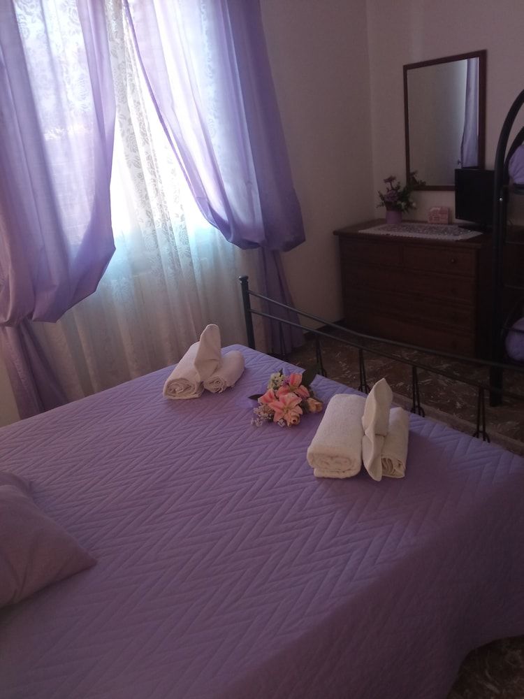 Triple Room, Private Bathroom (External)
