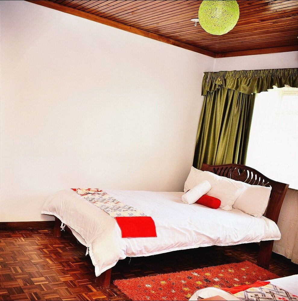 undefined The Swan Place 5