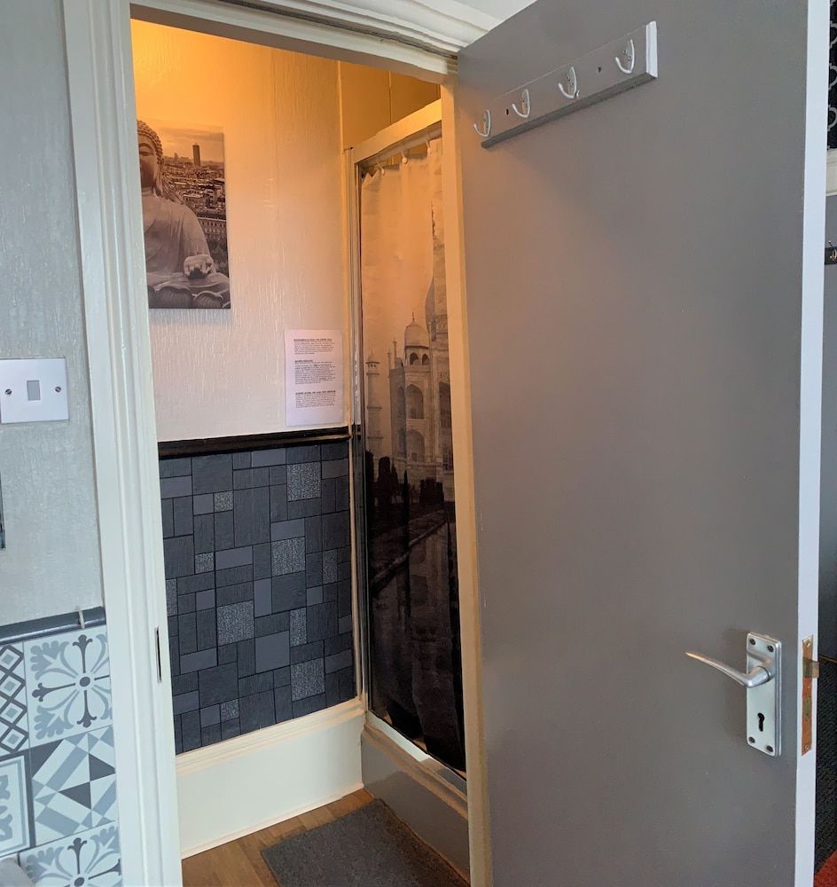 The Hornby Villa B&B Family Room (1 Child) 6