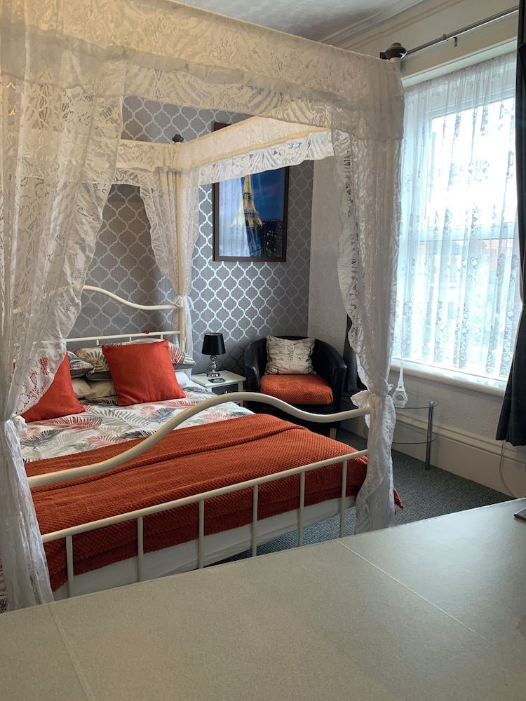 undefined The Hornby Villa B&B 4