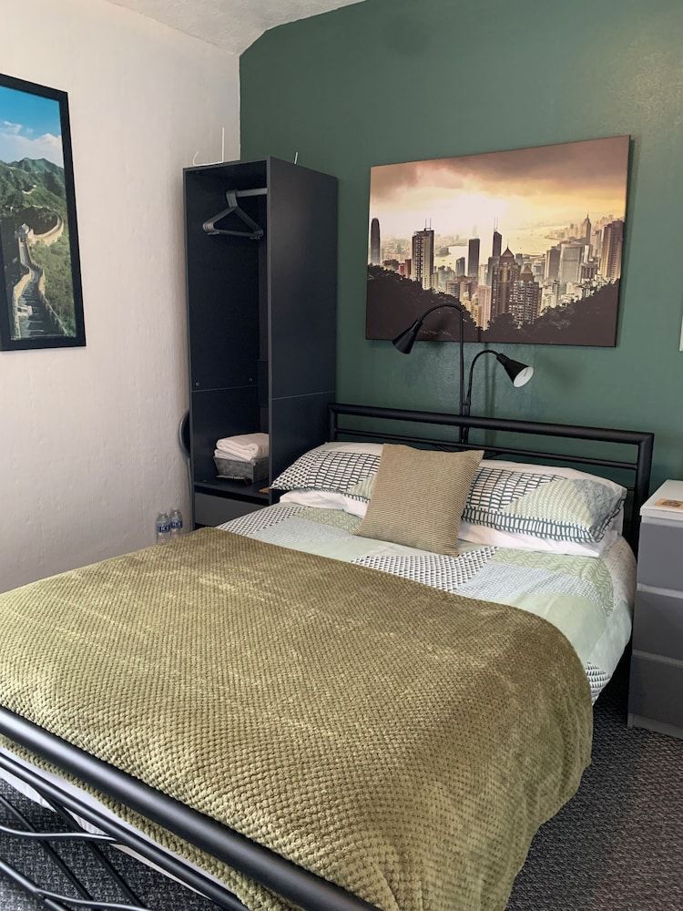 The Hornby Villa B&B Standard Double Room, 1 Double Bed 2