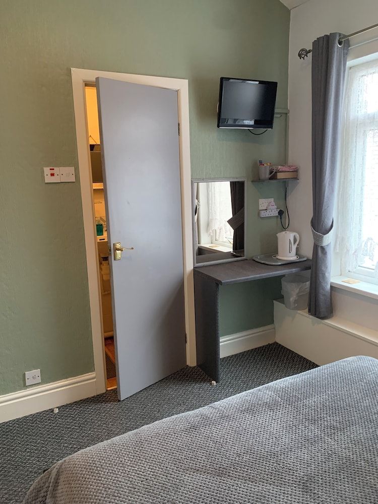 The Hornby Villa B&B Standard Double Room, 1 Double Bed 6