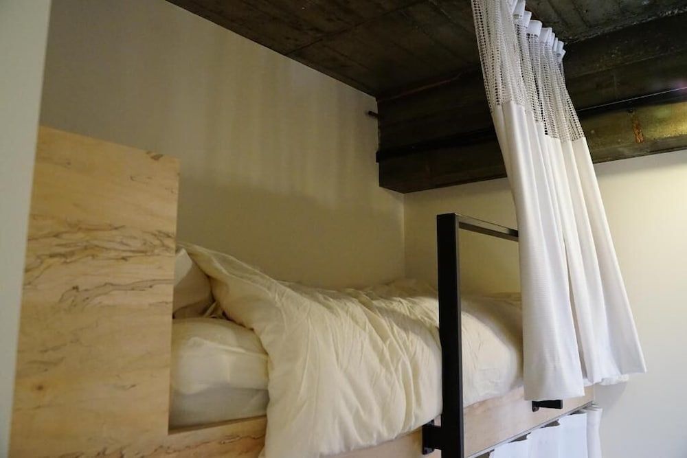 undefined Usatsuno Osu - Hostel 4