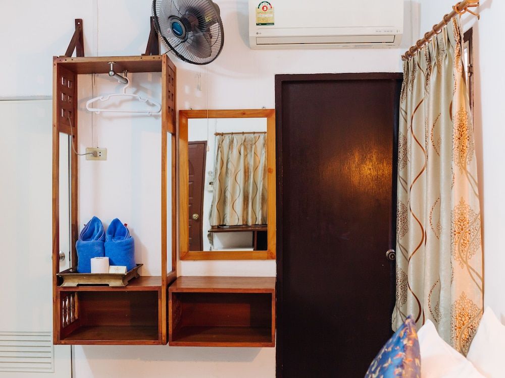 Rendezvous Oldtown Chiangmai Double Room with Balcony 26