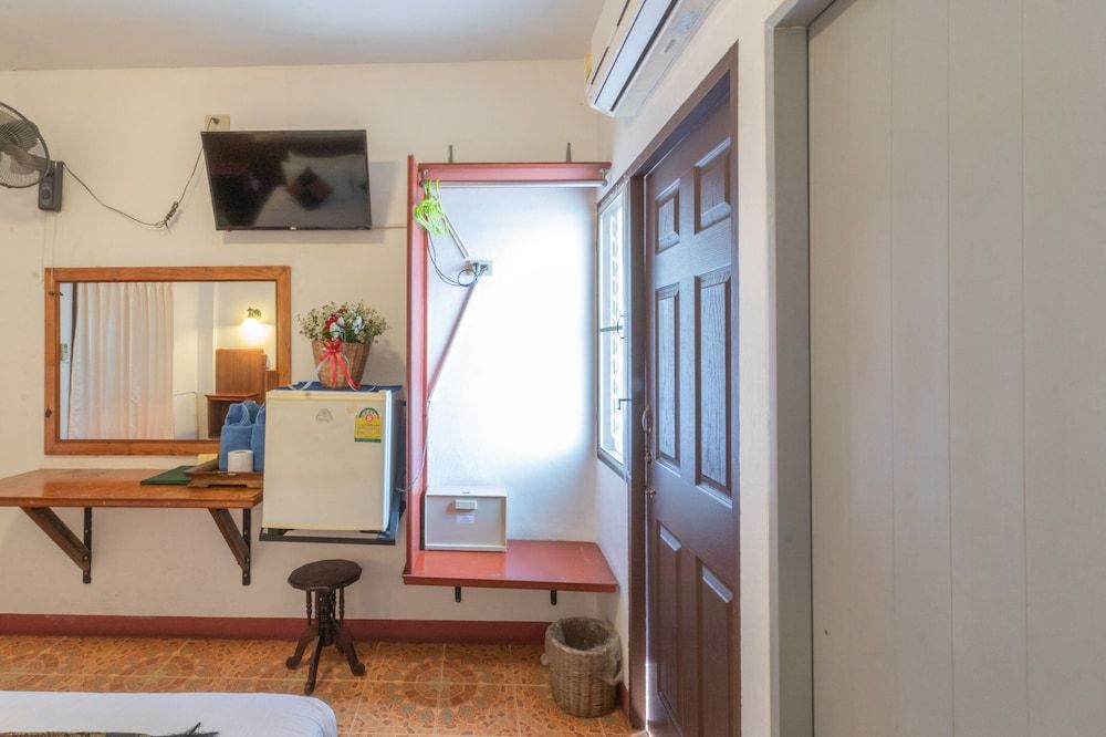 Rendezvous Oldtown Chiangmai Double Room with Balcony 25