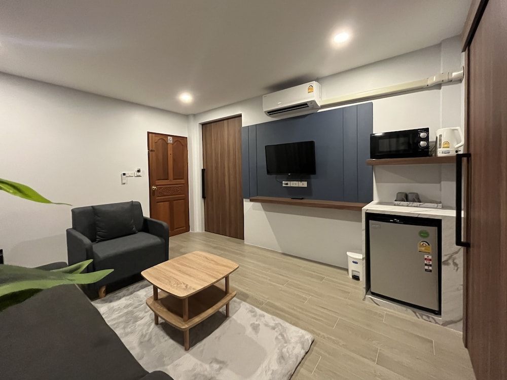 Rendezvous Oldtown Chiangmai Deluxe Quadruple Room, 1 Bedroom 5