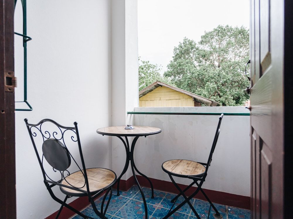 Rendezvous Oldtown Chiangmai Double Room with Balcony 19