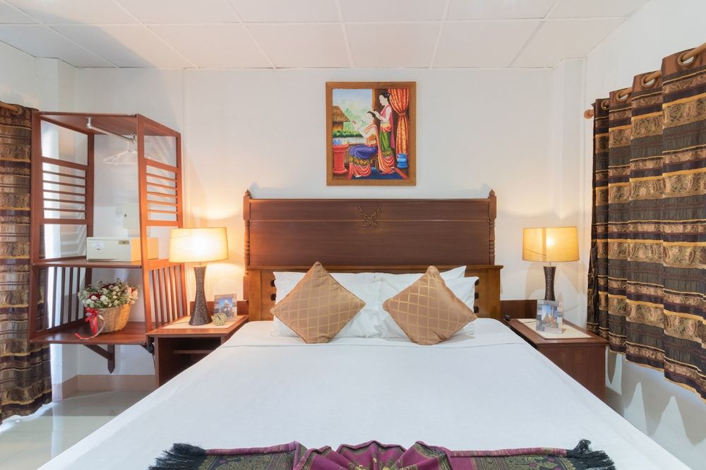 Rendezvous Oldtown Chiangmai Double Room with Balcony 13