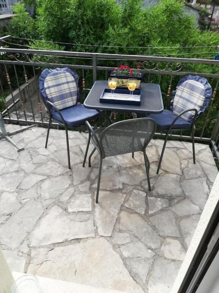 undefined Apartment Luka 7