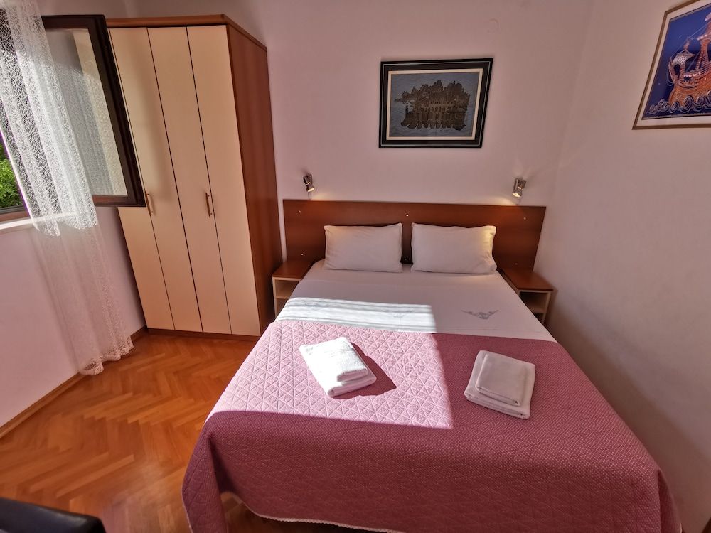 undefined Apartment Luka 5