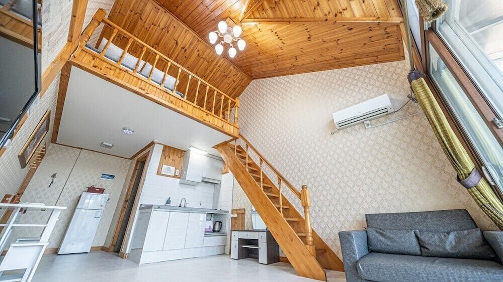 White O Pension Room (A201) 6