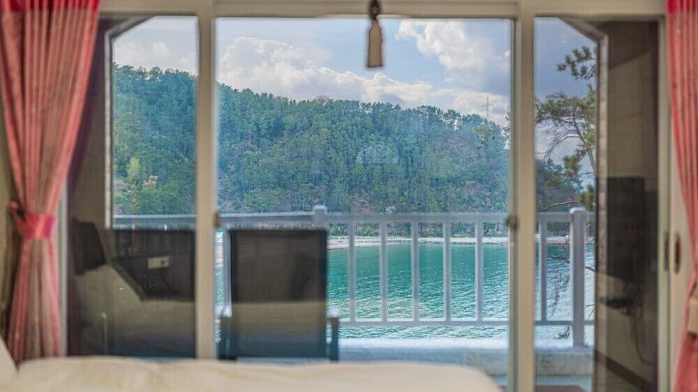 White O Pension Room (A101) 4